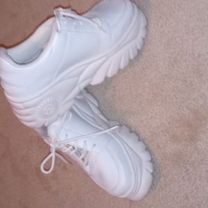 Urban Outfitters White Platform Sneakers Size 9 or 39